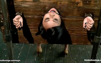 She s the Luscious Enchantress Trapped in the Wall! Her Back Arches as She Calls Your Name!