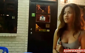 Meet the Luscious Thai Enchantress Who Got Fucked in a Hotel Room