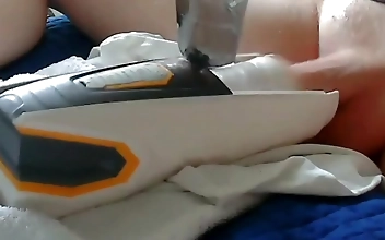 Erotic Escape: Sultry MILF Succumbs to Pleasure with Japanese Sex Toy