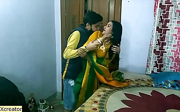 Witching Hour: Indian Milf Aunty Seduces Hot Teen in Steamy Sex with Hindi Audio